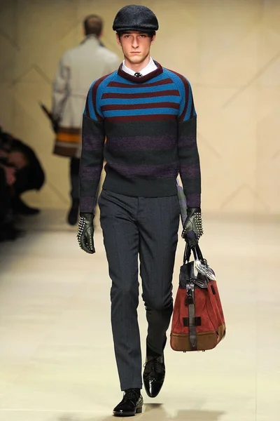 Look 13
